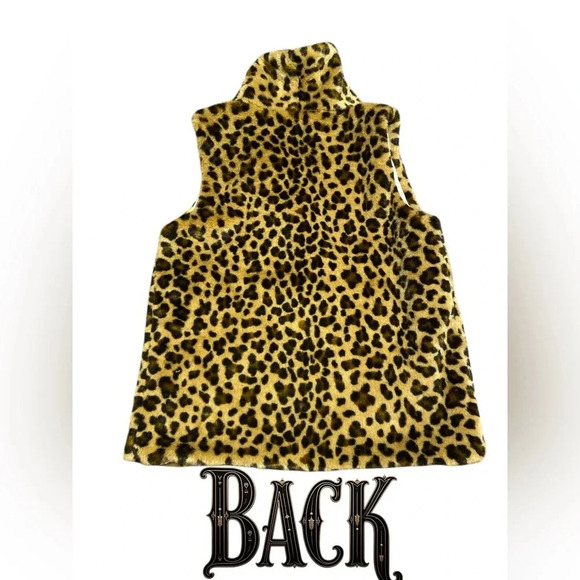 Fashionable and Cozy Faux Fur Cheetah Print Vest Carter's Kids - Picture 5 of 5